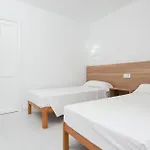 Casa Bauza Апартаменты Кала Ратьяда